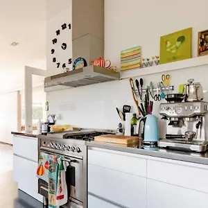 Kelburn House At The Of The Cable Car Bed & Breakfast