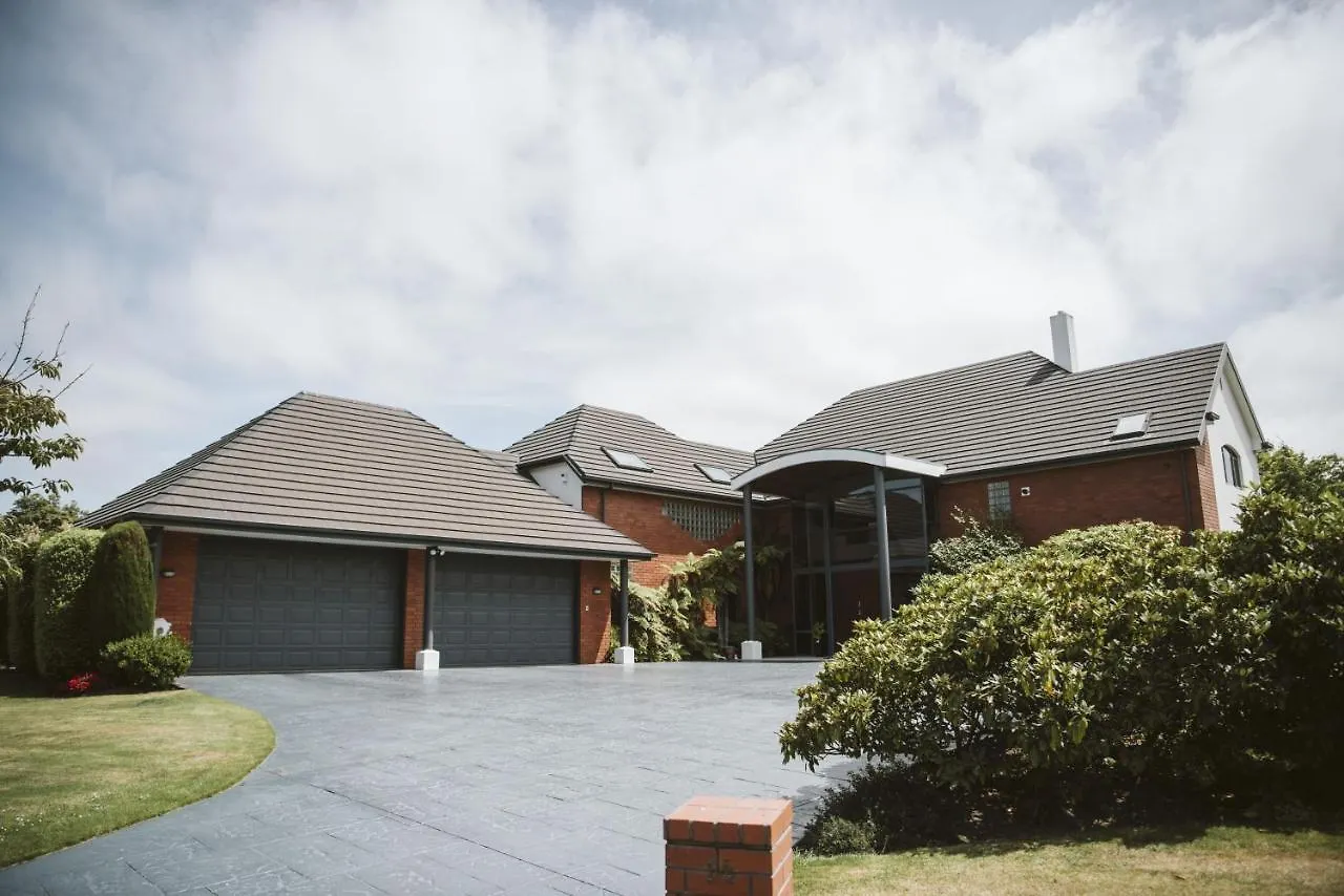 **** Bed & Breakfast St James Bed And Breakfast Christchurch New Zealand